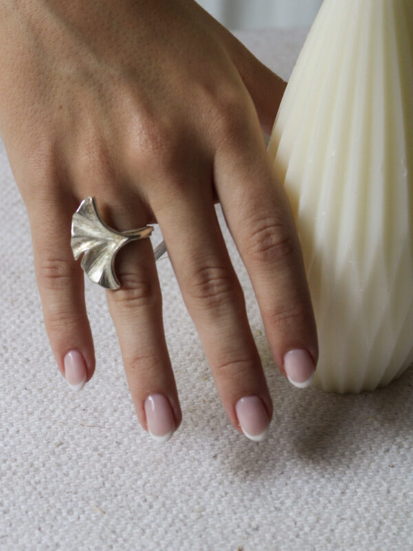ANILLO GINKGO BILOBA GRANDE