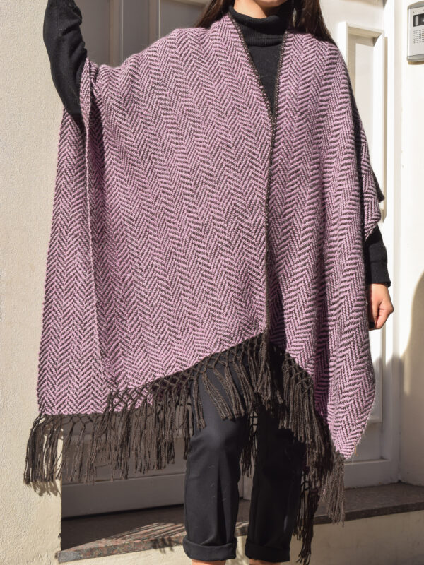 RUANA ESPIGADA VIOLETA