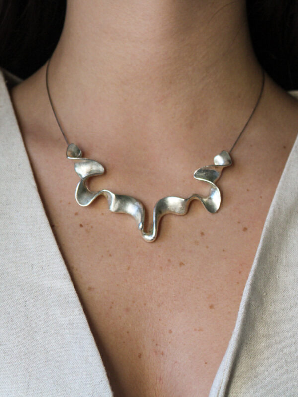 COLLAR SILUETA