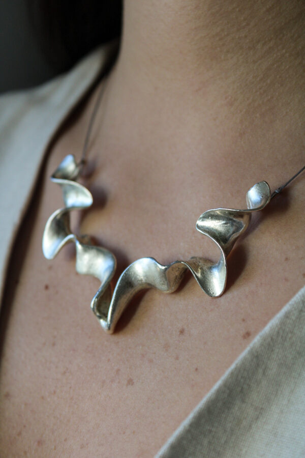 IMG_4606 COLLAR SILUETA