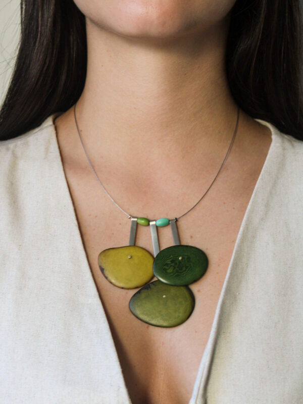 COLLAR (C10)