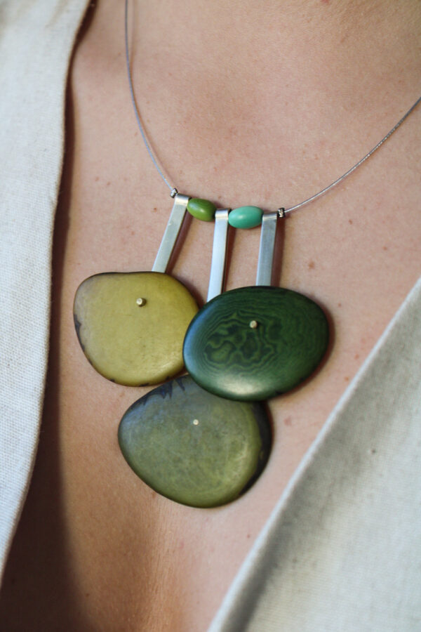 IMG_4665 COLLAR (C10)