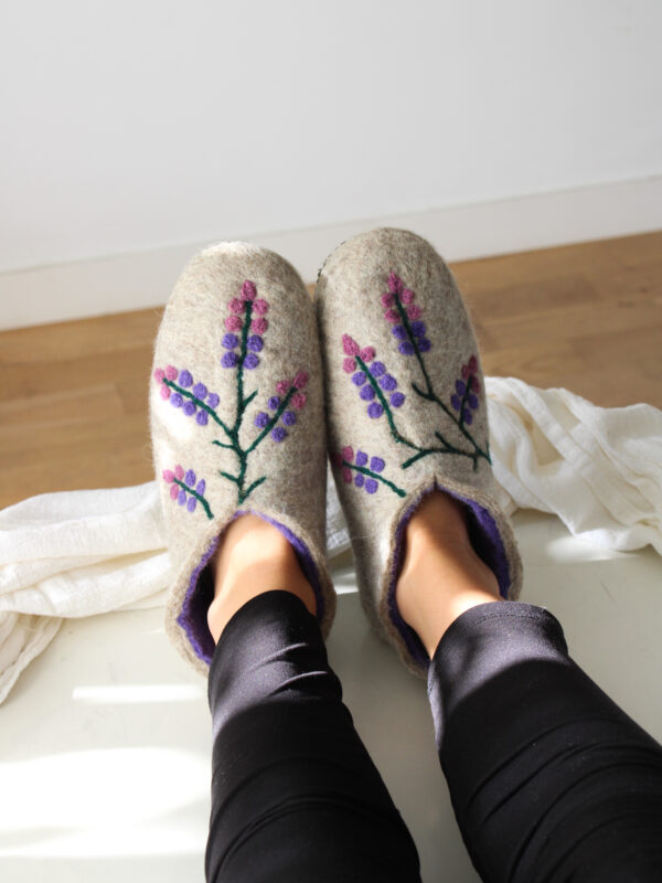 PANTUFLAS FLORES VIOLETAS