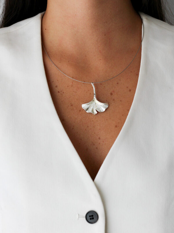 COLGANTE GINKGO BILOBA MEDIANO