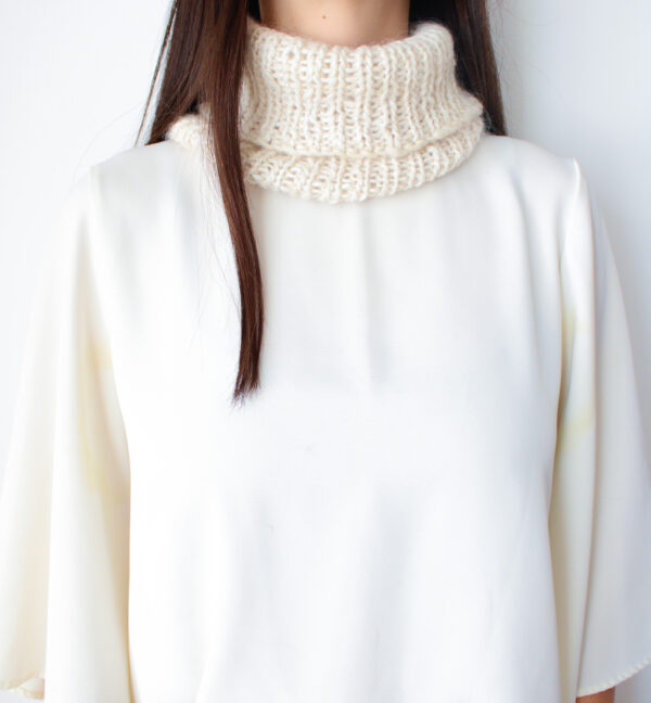 CUELLO BLANCO