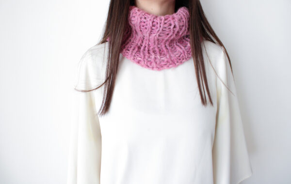 CUELLO LILA
