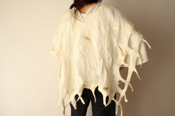 PONCHO BLANCO