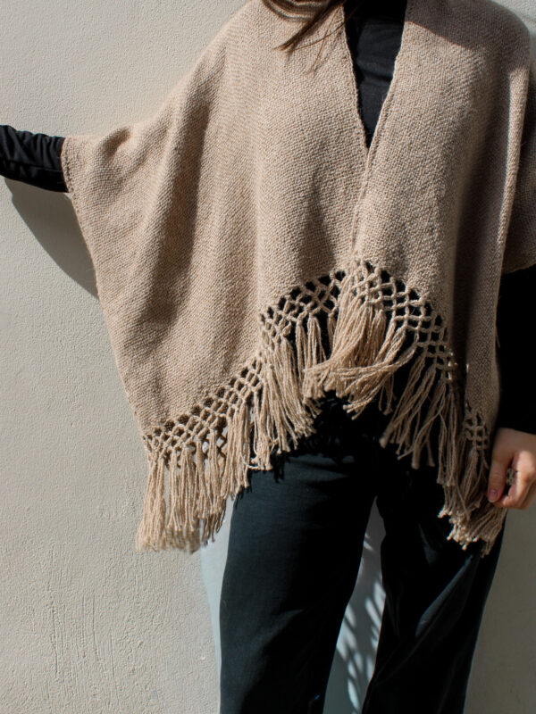 RUANA BEIGE