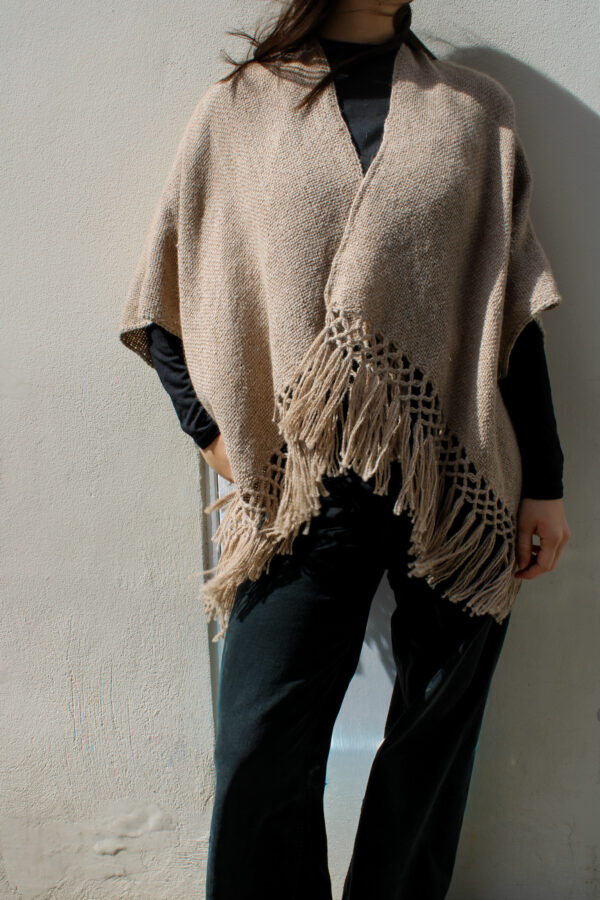 RUANA BEIGE