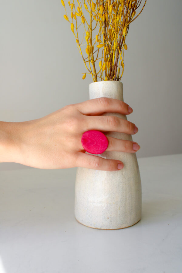 ANILLO TAGUA FUCSIA