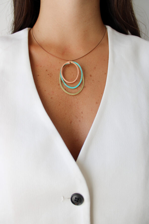 DUA (21) COLLAR (C691)