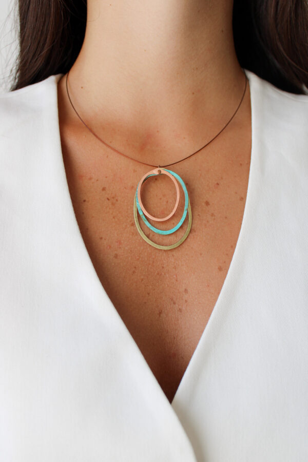 DUA (22) COLLAR (C691)