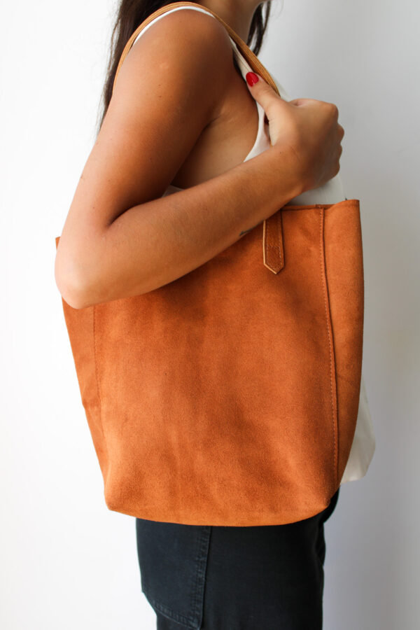 CARTERA GAMUZA CHICA