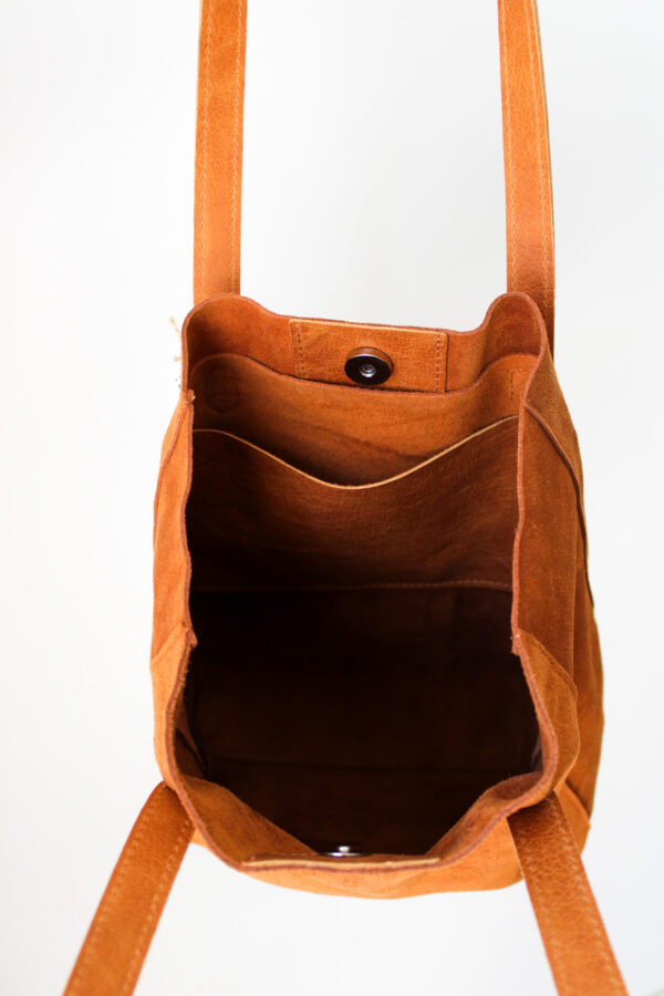 CARTERA GAMUZA CHICA