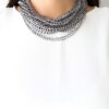 COLLAR CORTO GRIS CLARO
