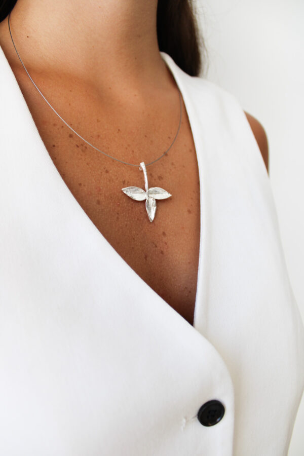 KAIRA (2) COLGANTE HOJA TRIPLE