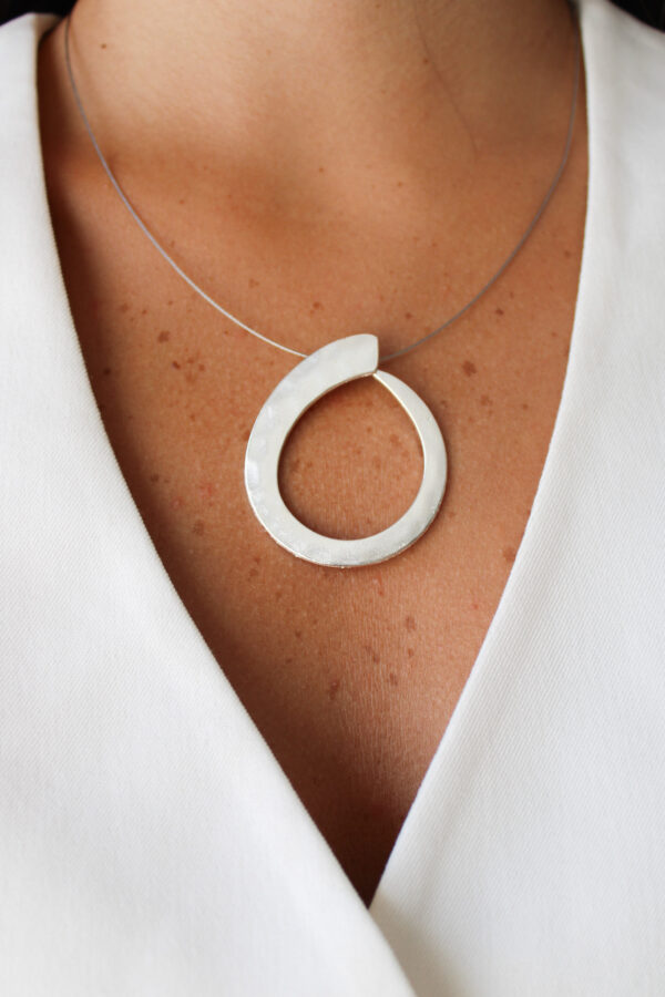 KAIRA (8) COLGANTE ARGOLLA