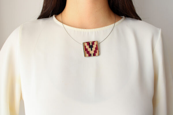 PENDIENTE (6) COLGANTE (C05)