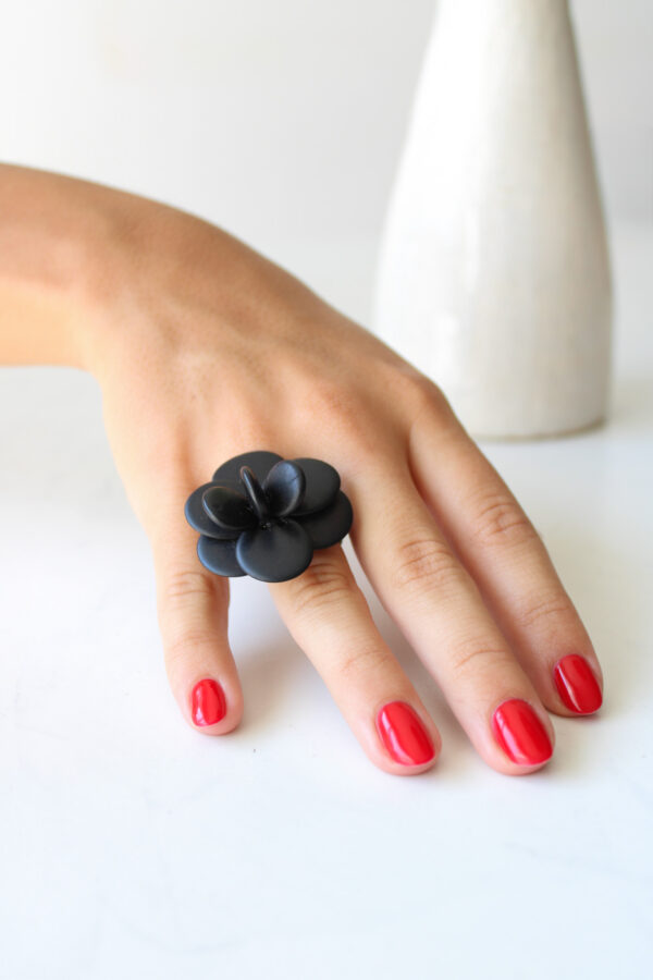 ANILLO TAGUA FLOR NEGRA