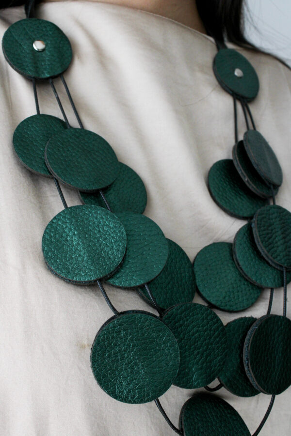 Cecilia 12 COLLAR (CIRC3)