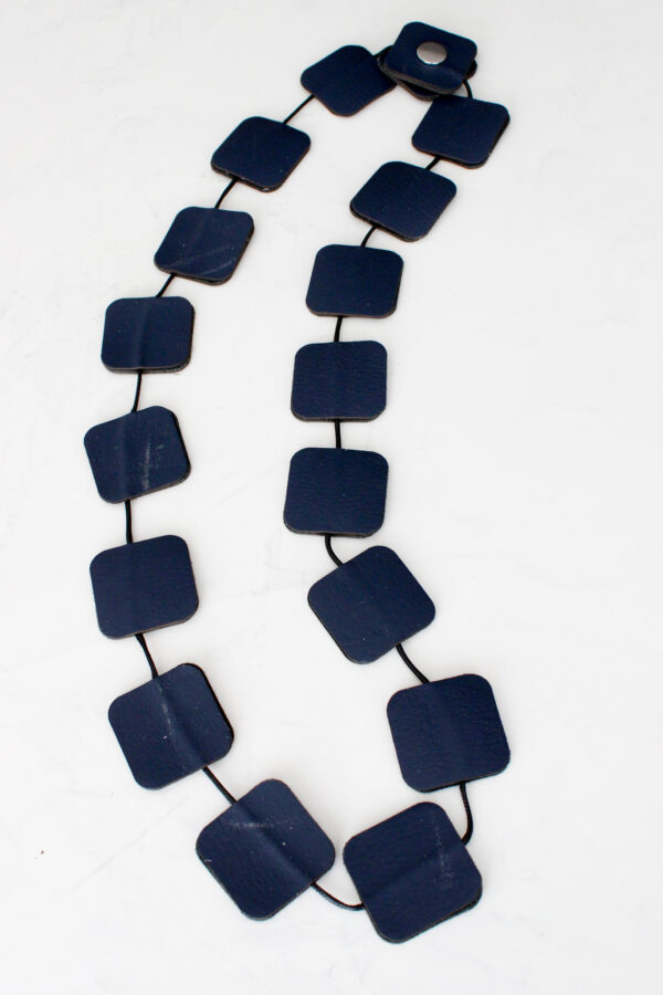 COLLAR (CUAD) AZUL