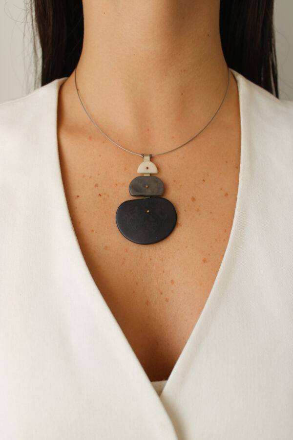 COLLAR (C22)