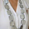 COLLAR CUERO CUADRADOS