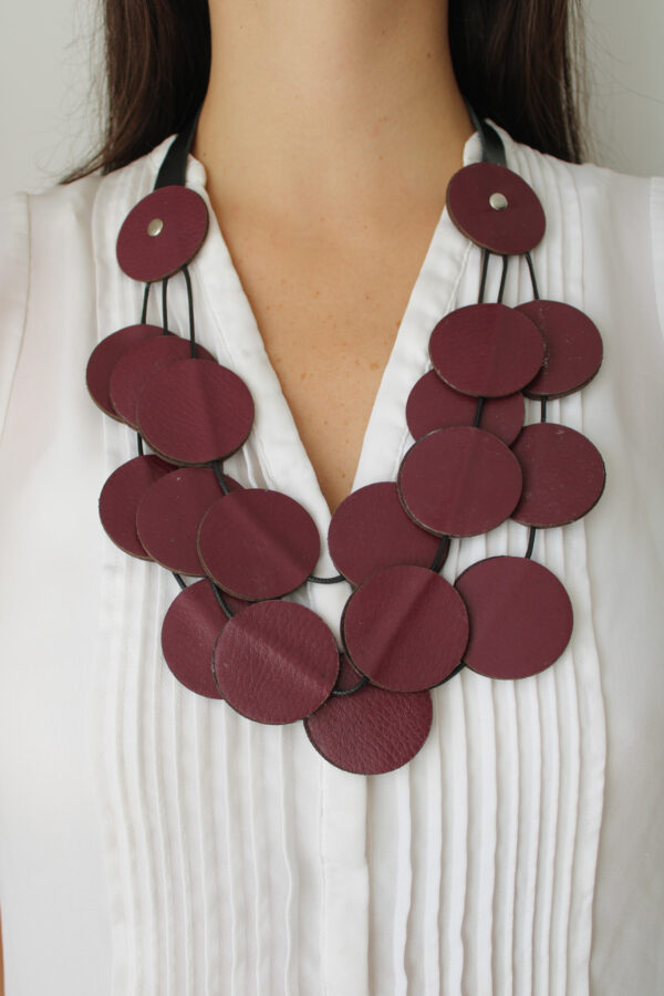 COLLAR CUERO TRIPLE