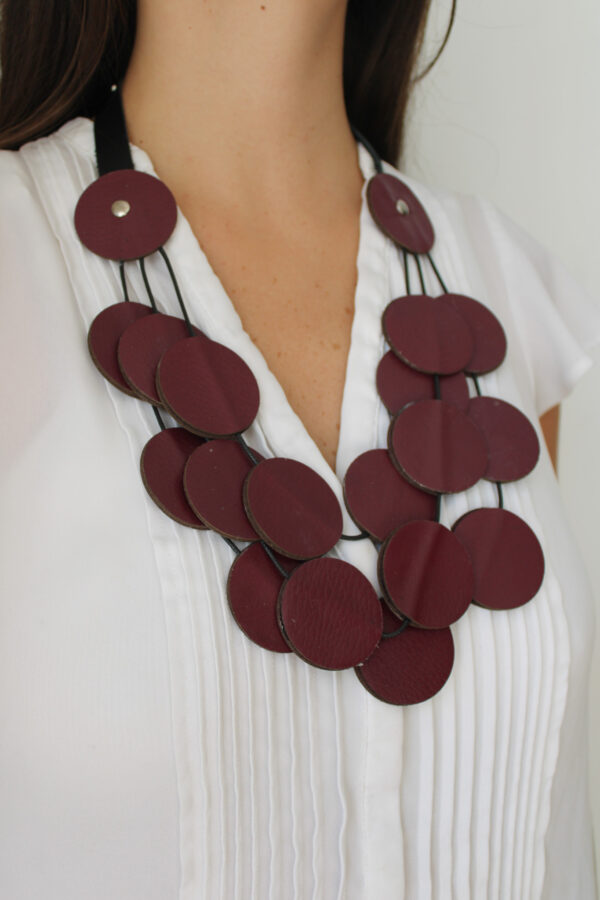 COLLAR CUERO TRIPLE