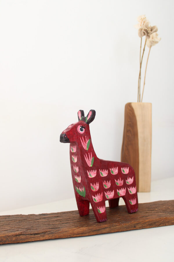 LLAMAS RELIEVE