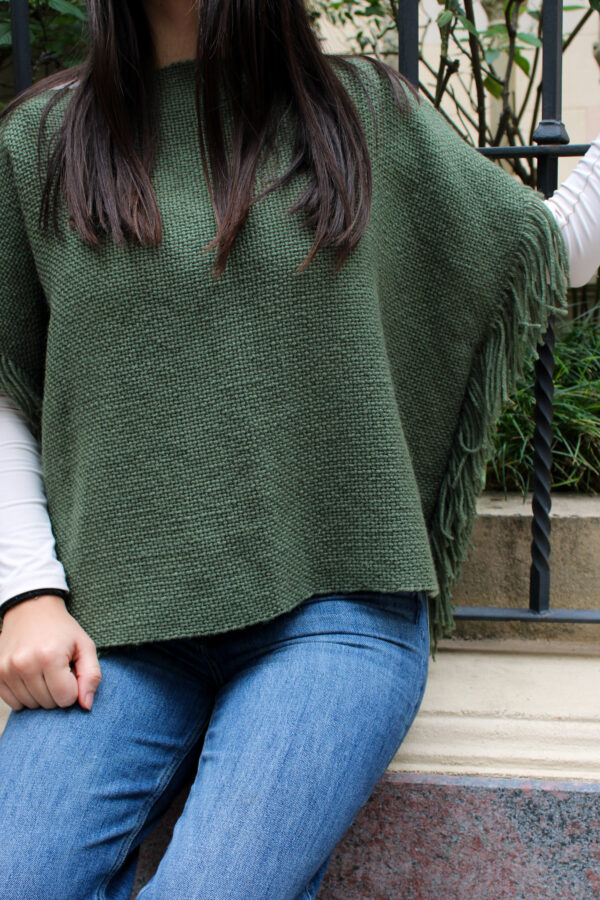 IMG_9109 PONCHO CHALECO VERDE