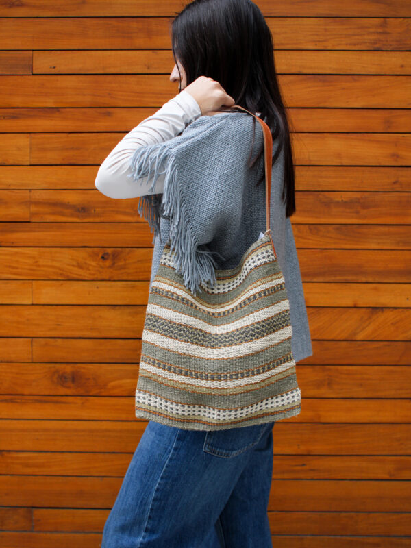 IMG_9140 CARTERA CHAGUAR CUERO