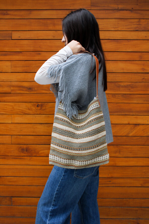CARTERA CHAGUAR CUERO