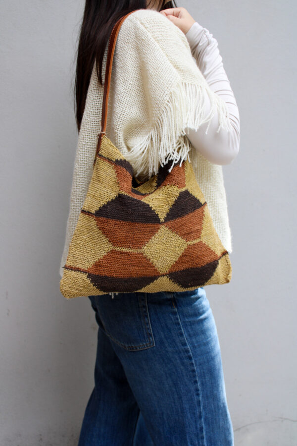 IMG_9173 CARTERA CHAGUAR CUERO