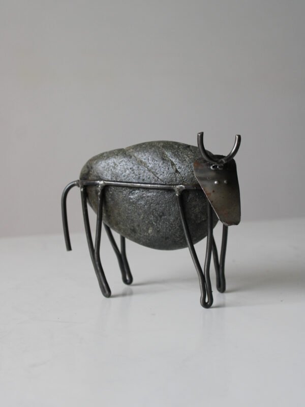 VACA PIEDRA