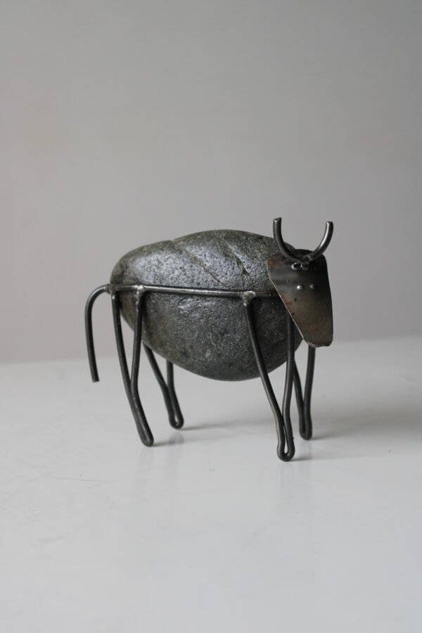 VACA PIEDRA