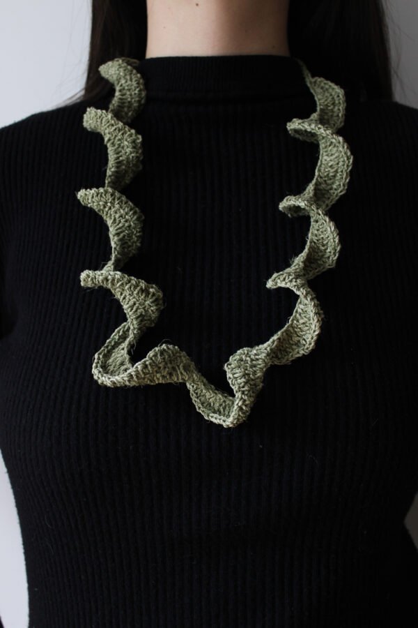 COLLAR CHAGUAR VERDE