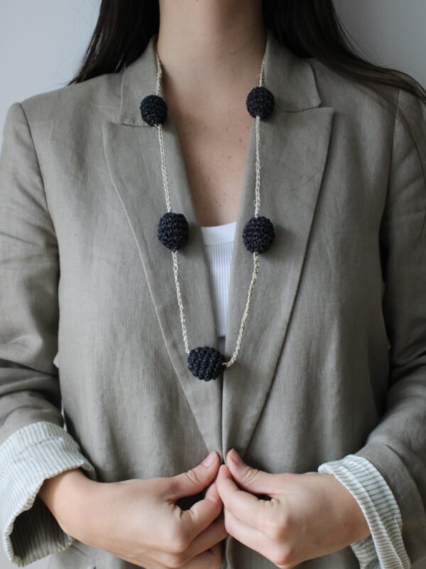 COLLAR CHAGUAR AZUL