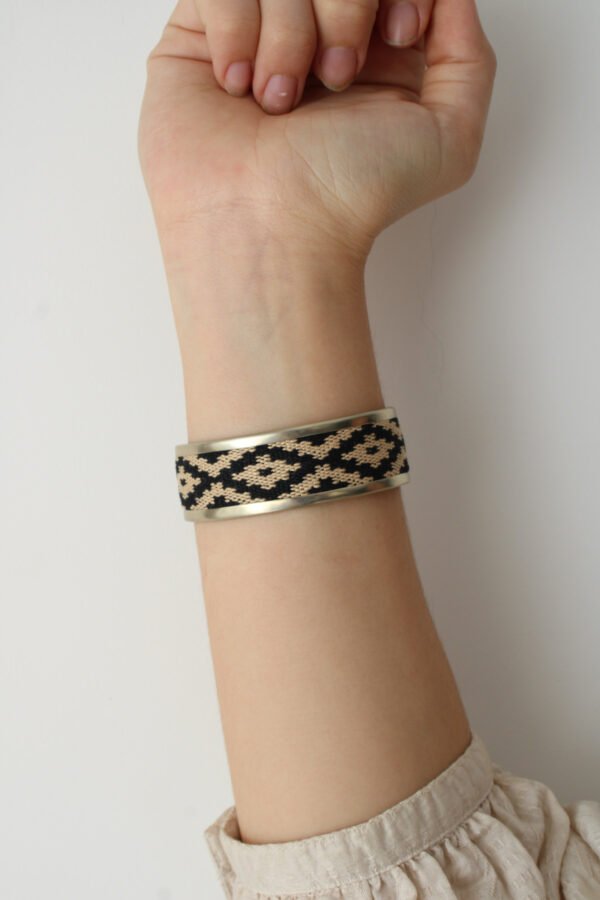 IMG_0256 BRAZALETE ANGOSTO NEGRO