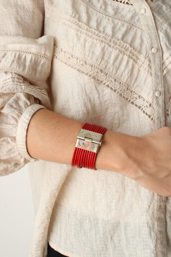 IMG_0264 BRAZALETE HEBILLA CUERO ROJO